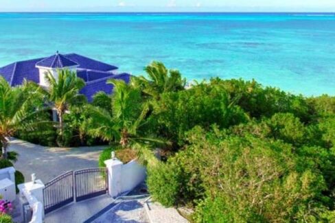 BLUE-MOUNTAIN-WATER-FRONT-Providenciales-TC-Ushombi-4