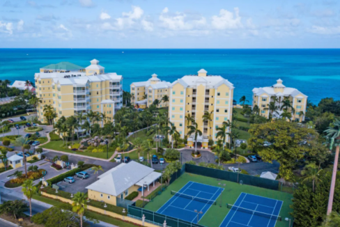 bayroc-beachfront-penthouse-coral-manor-building-bayroc-cable-beach-nassau-bahamas-ushombi-15