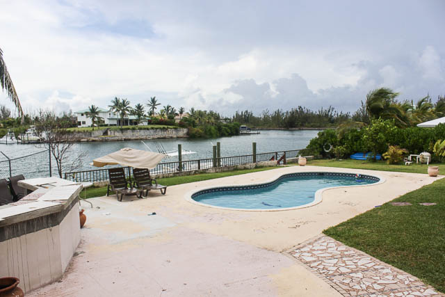 chic-canalfront-estate-in-fortune-bay-grand-bahama-freeport-bahamas-ushombi-7