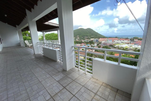 king-on-the-hill-rodney-heights-st-lucia-ushombi-1