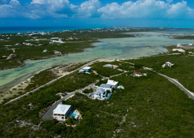 grouper-court-lot-in-turks-and-caicos