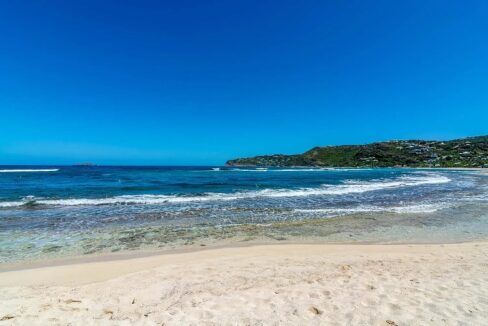 5br-lorient-beach-villa-in-st-barth-ushombi-2