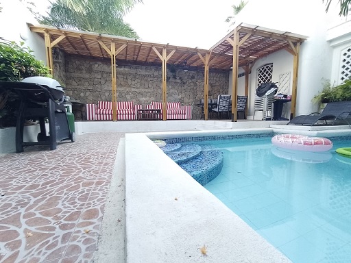 luxury-house-in-altos-del-prado
