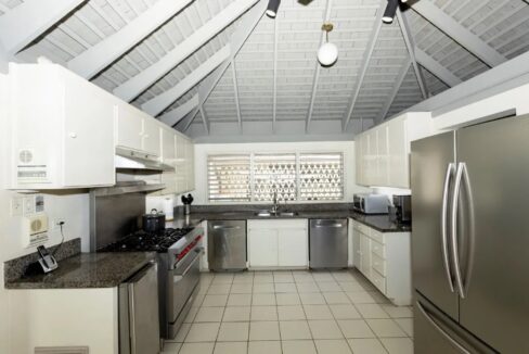 the-retreat-in-montego-bay-jamaica-montego-bay-jamaica-ushombi-12