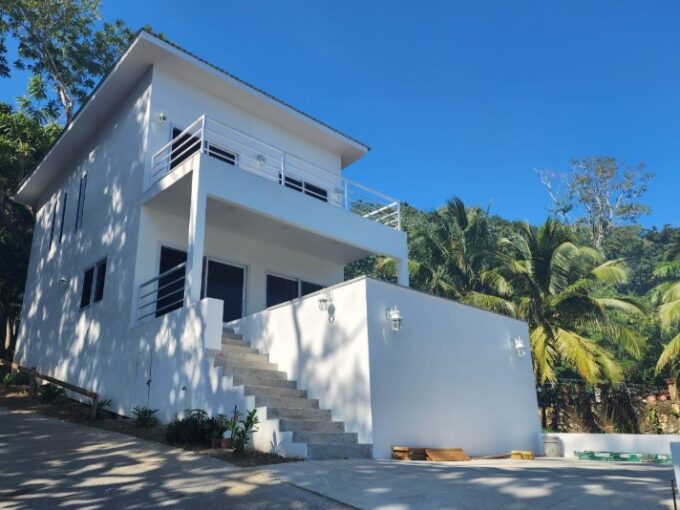 new-2br-home-in-conde-village-conde-village-roatan-island-honduras-ushombi
