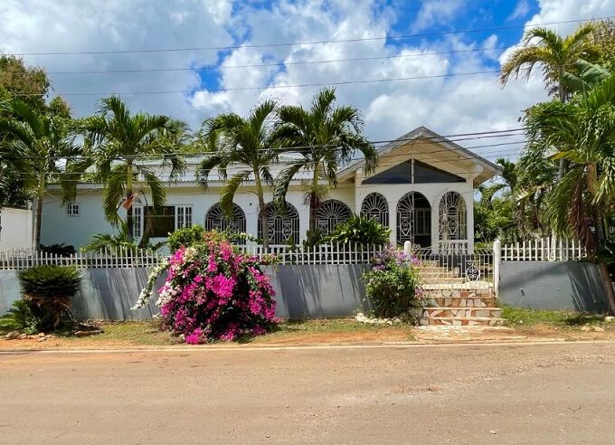st-catherine-6br-home-in-jamaica-st-catherine-jamaica-ushombi
