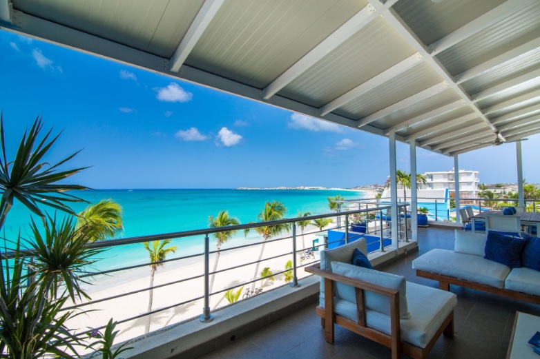 simpson-bay-beachfront-penthouse-simpson-bay-le-papillon-residence-sint-maarten-ushombi