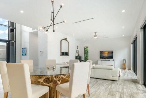 crystal-harbour-stunning-5br-modern-home-crystal-harbour-cayman-islands-ushombi-2