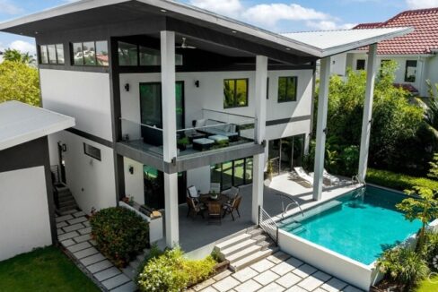 crystal-harbour-stunning-5br-modern-home-crystal-harbour-cayman-islands-ushombi-9