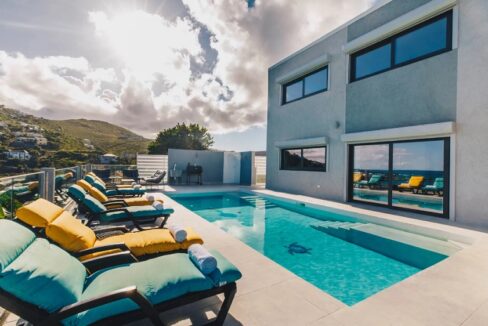 vijoux-stunning-8br-villa-in-st-maarten-dawn-beach-sint-maarten-ushombi-2