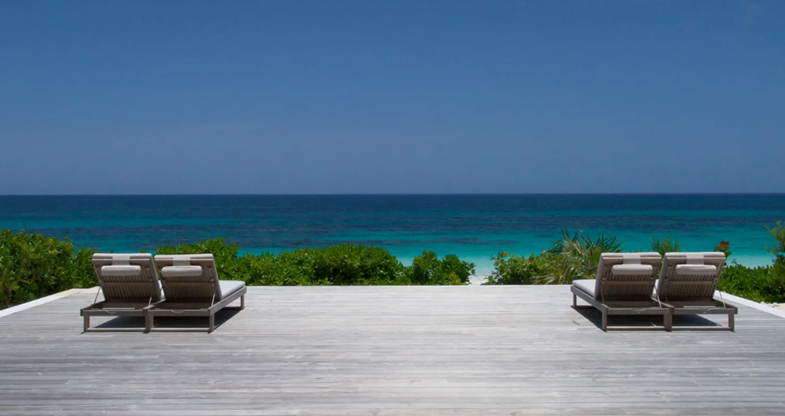 house-on-a-dune-harbour-island-eleuthera-bahamas-ushombi