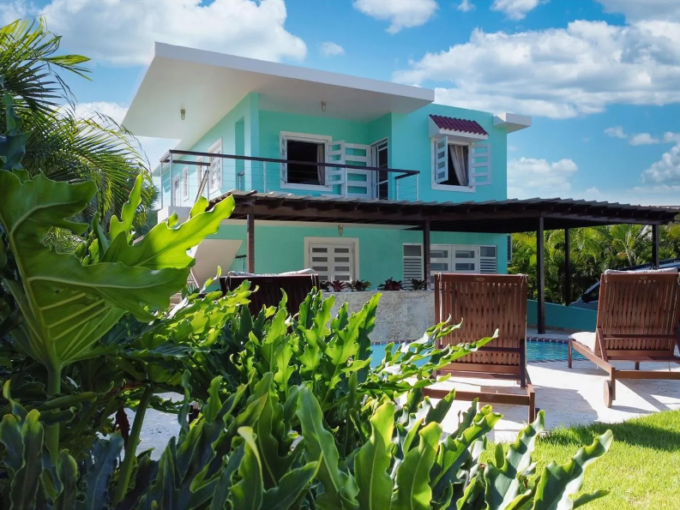beautiful-5br-isabela-puerto-rico-triplex-isabela-puerto-rico-ushombi