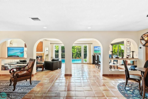 fort-lauderdale-mediterranean-style-3br-home-fort-lauderdale-florida-ushombi-4