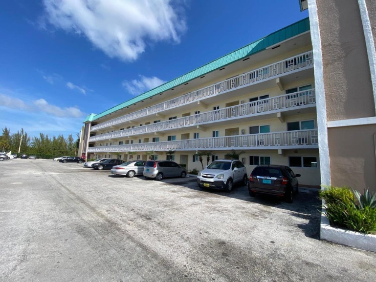 cove-house-2br-unit-near-beach-freeport-grand-bahama-bahamas-ushombi