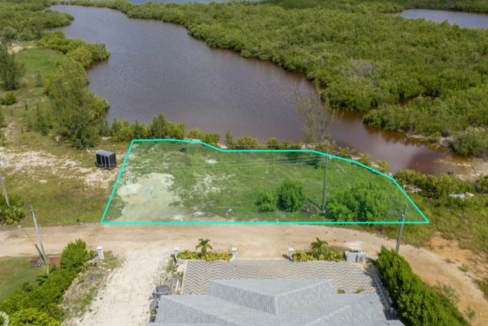 pease-bay-lakes-0-24-lakefront-lot-bodden-town-cayman-islands-ushombi-3