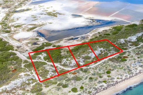 south-suburbs-2-46-acre-beacfront-lot-grand-turk-turks-and-caicos-ushombi-2