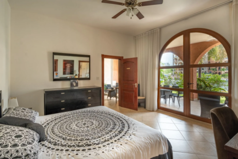 porto-cupecoy-waterfront-2br-condo-porto-cupecoy-st-maarten-ushombi-6