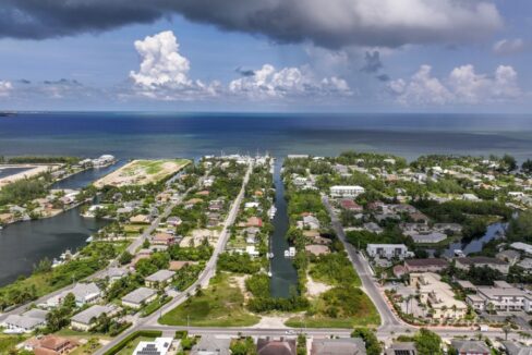 omega-bay-canal-front-quarter-acre-lot-cayman-islands-ushombi-4