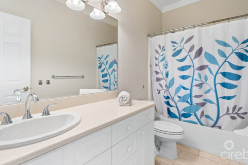 savannah-estates-honey-hill-3br-home-grand-cayman-cayman-islands-ushombi-8