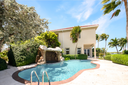 viscaya-3br-waterfront-townhome-cayman-islands-ushombi-3