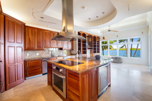 viscaya-3br-waterfront-townhome-cayman-islands-ushombi-6
