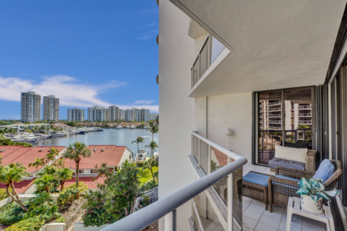 3610-yacht-club-drive-aventura-florida-ushombi-1
