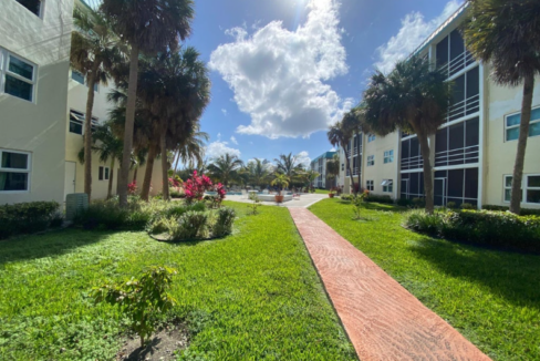 cove-house-condominiums-2br-freeport-bahamas-ushombi-3