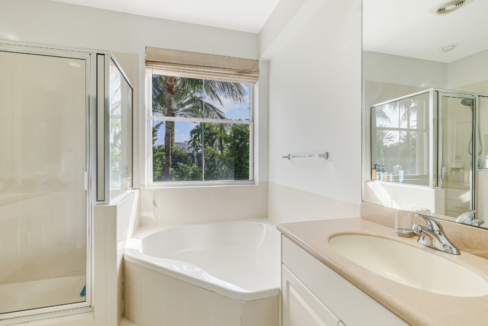 harborview-charming-3br-townhome-hollywood-florida-ushombi-7
