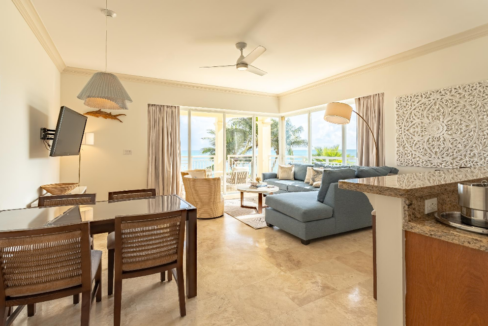 windsong-resort-2br-beachfront-condo-turks-and-caicos-ushombi-5