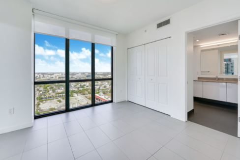 canvas-condo-2br-in-downtown-miami-miami-florida-ushombi-6