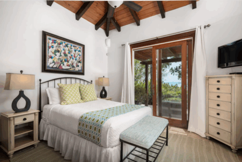 villa-mirabelle-5br-beachfront-retreat-sapodilla-bay-providenciales-turks-and-caicos-ushombi-7