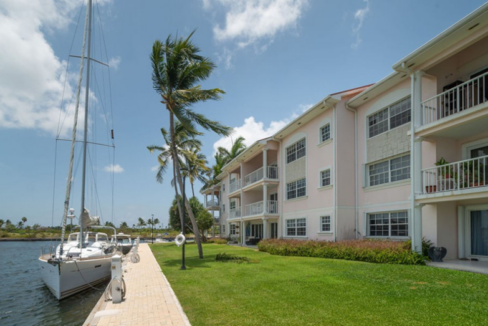waterways-cayman-islands-3br-condo-seven-mile-corridor-cayman-islands-ushombi-3