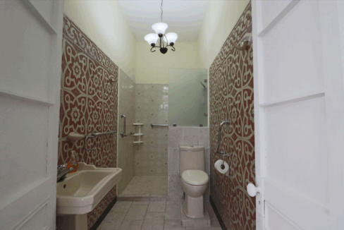 barrio-amon-6br-classic-style-house-barrio-amon-san-jose-costa-rica-ushombi-4