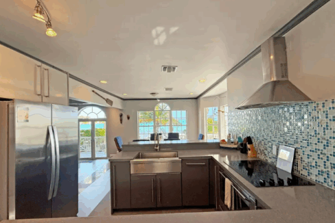 february-point-2br-beachfront-tropical-home-exuma-bahamas-ushombi-4