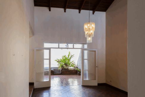 san-jose-spacious-3br-villa-rohrmoser-san-jose-costa-rica-ushombi-2