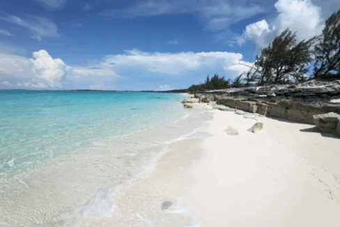 tar-bay-bahamas-5-5-acre-beachfront-opportunity-exuma-bahamas-ushombi-1
