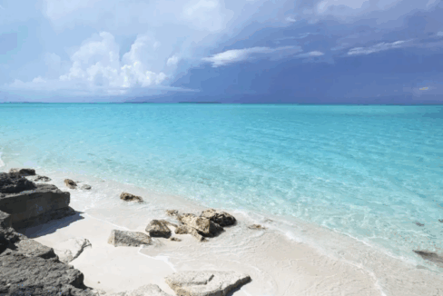 tar-bay-bahamas-5-5-acre-beachfront-opportunity-exuma-bahamas-ushombi-4