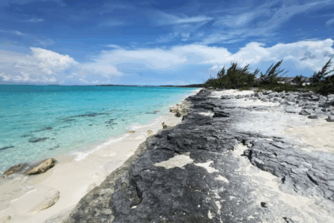 tar-bay-bahamas-5-5-acre-beachfront-opportunity-exuma-bahamas-ushombi-6