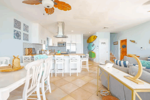 west-bay-street-3br-bahamian-home-nassau-bahamas-ushombi-2
