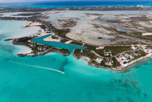 hawksbill-marina-and-ocean-lots-turtle-tail-turks-and-caicos-ushombi-1