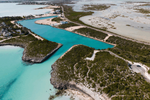 hawksbill-marina-and-ocean-lots-turtle-tail-turks-and-caicos-ushombi-4