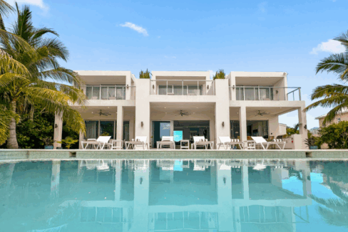 pure-water-villa-in-turks-and-caicos-leeward-turks-and-caicos-ushombi-10