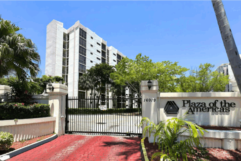 sunny-isles-beach-1br-remodeled-condo-sunny-isles-beach-florida-ushombi-1