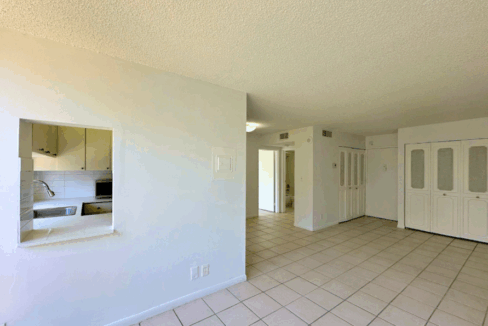 sunny-isles-beach-1br-remodeled-condo-sunny-isles-beach-florida-ushombi-2