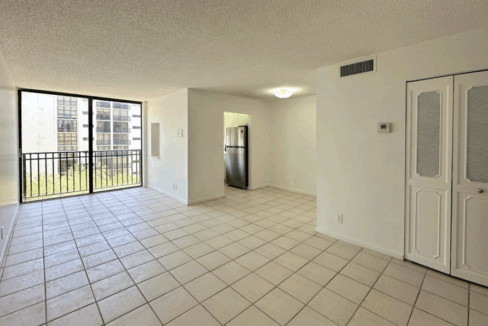sunny-isles-beach-1br-remodeled-condo-sunny-isles-beach-florida-ushombi-7