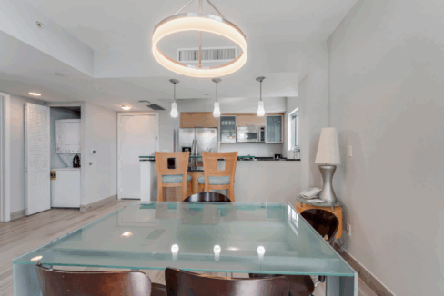 marenas-resort-2br-renovated-oceanview-condo-sunny-isles-florida-ushombi-3