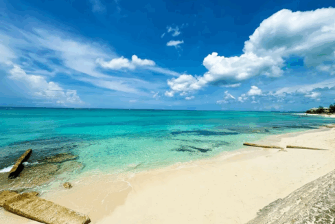 palms-of-love-beach-2br-condo-love-beach-nassau-bahamas-ushombi-1