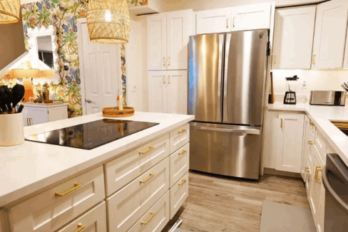 palms-of-love-beach-2br-condo-love-beach-nassau-bahamas-ushombi-5