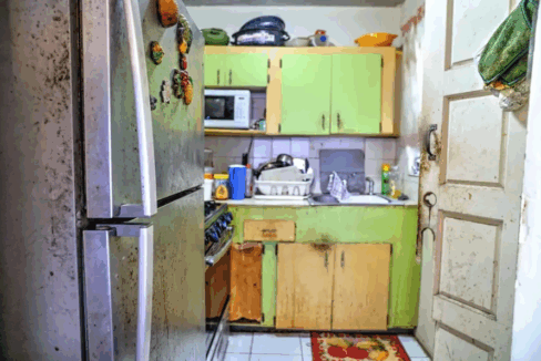 antigua-street-60-in-the-bahamas-ushombi-3