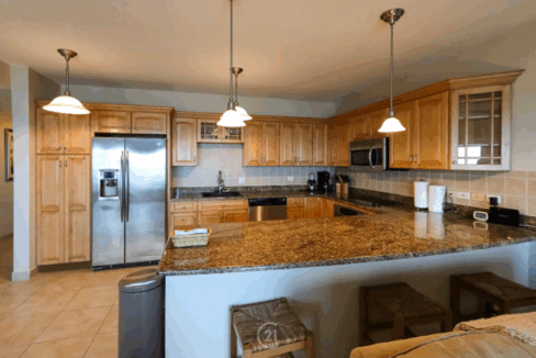 rainbow-beach-club-beachfront-2br-condo-sint-maarten-ushombi-5